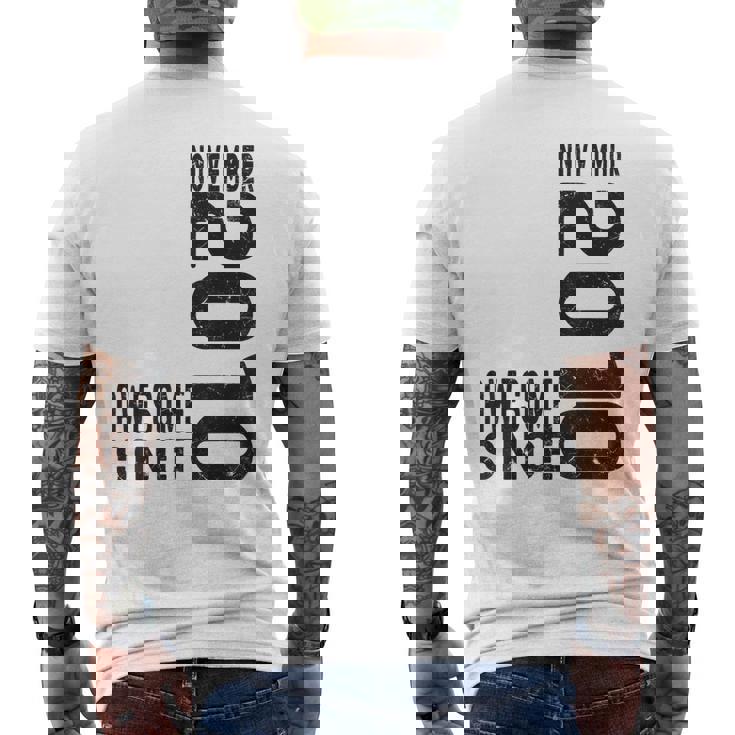 Impresionante Desde Noviembre 2010 Nacido En 2010 Noviembre Cumpleaños Camiseta Hombre Estampado Espalda