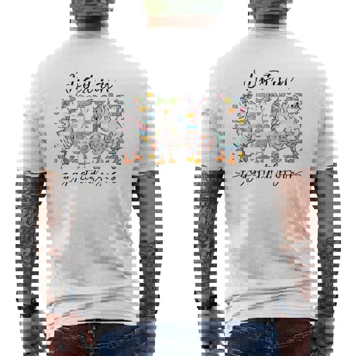 Just An Egg-Cited Goose キュート イースター バニー アヒル ファミリー 春 メンズTシャツ バックプリント