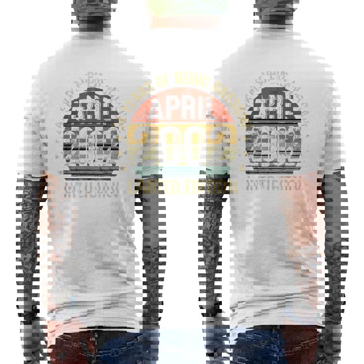 On Back 2002年4月の誕生日 限定版 ヴィンテージ 24Th メンズTシャツ バックプリント