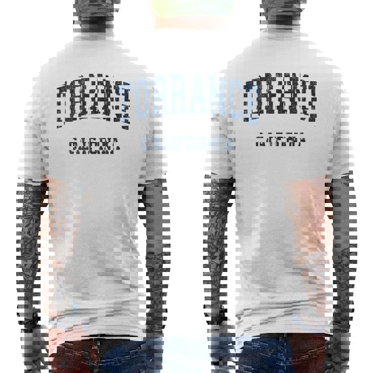 Torrance California Ca ビンテージ アスレチック スポーツデザイン メンズTシャツ バックプリント