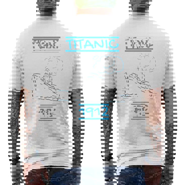 キッズ タイタニック キッズ 帆船 ヴィンテージ クルーズ ベッセル 1912 メンズTシャツ バックプリント