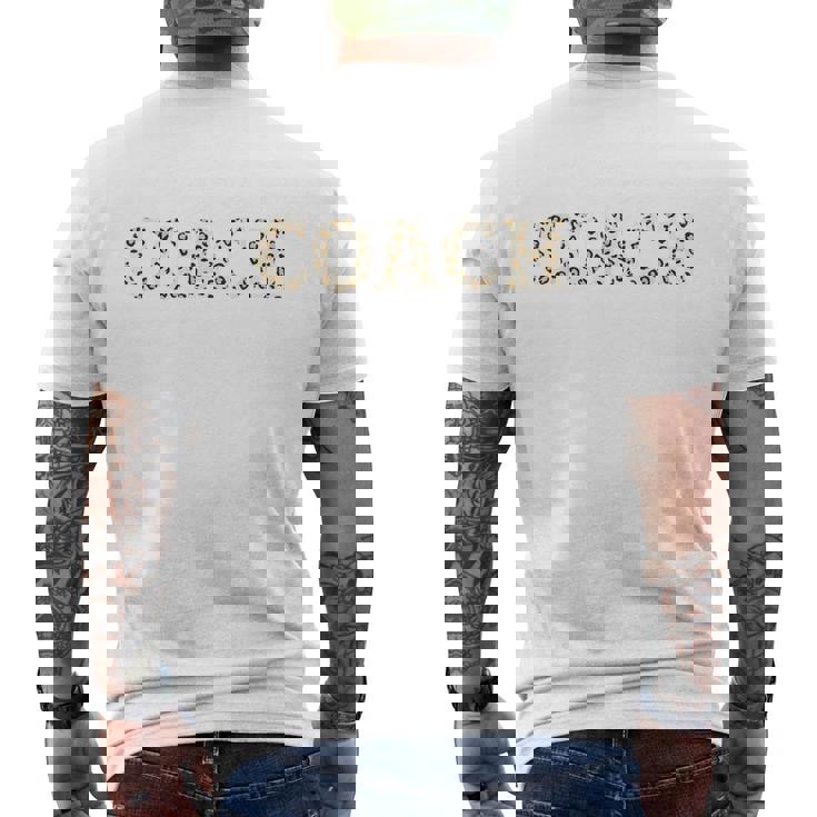 レオパードデザインのチアリーディングコーチ 面白いチアコーチ メンズTシャツ バックプリント