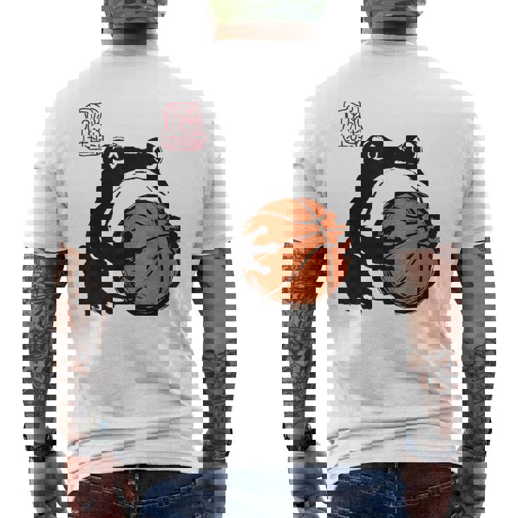 不機嫌そうなカエル 面白い バスケットボール アニメ 日本語 メンズTシャツ バックプリント