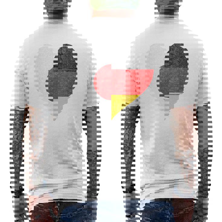 日本 ドイツ 国旗 ハート サッカー メンズTシャツ バックプリント