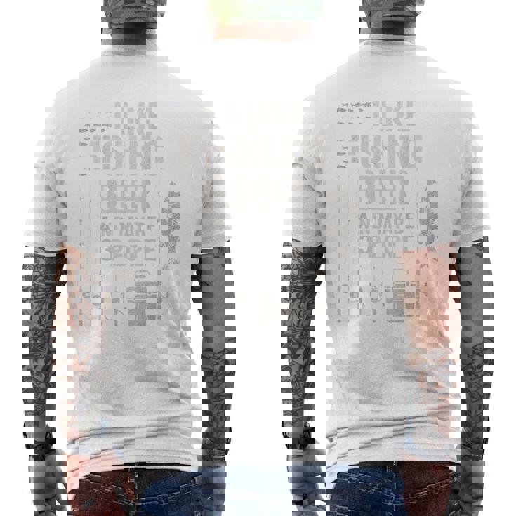 私はビール釣りが好きで、背中には3人で面白い釣りが好きです。 メンズTシャツ バックプリント