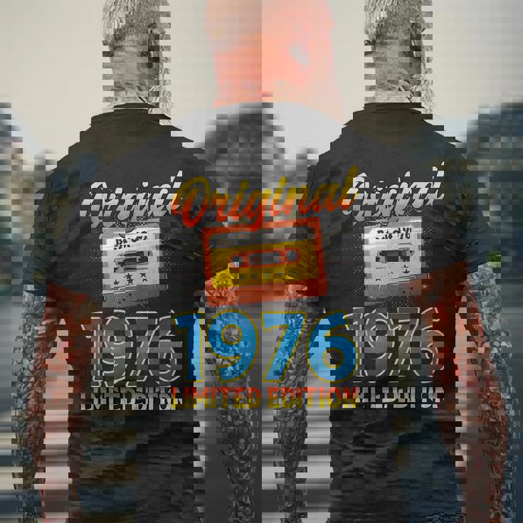 50 歳の誕生日プレゼント男性 1976 年 レトロ ビンテージ テープ メンズTシャツ バックプリント 高齢者への贈り物