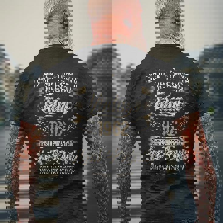 64歳の誕生日プレゼント ヴィンテージ 1962年 男性 面白い 64歳 1962年 メンズTシャツ バックプリント 高齢者への贈り物