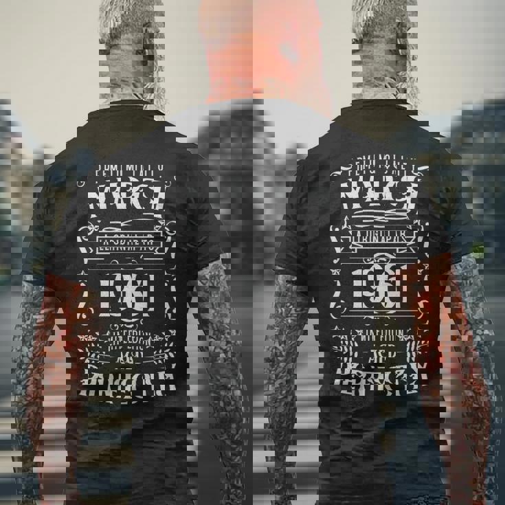 65歳の誕生日伝説は1961年3月に誕生しました。 長袖tシャツ メンズTシャツ バックプリント 高齢者への贈り物