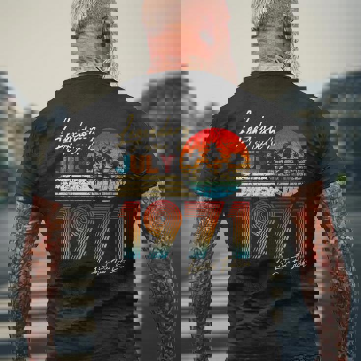 7月誕生日ギフト50年ヴィンテージ1971年生まれ。 メンズTシャツ バックプリント 高齢者への贈り物