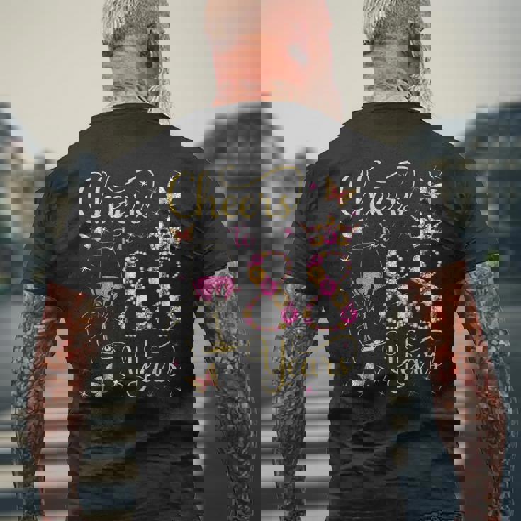 88歳、88歳の女王の誕生日、88歳の誕生日に乾杯。 メンズTシャツ バックプリント 高齢者への贈り物