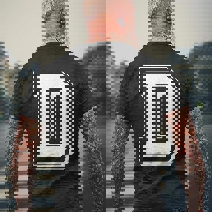 Best Friendshipseven Letters D From Friends メンズTシャツ バックプリント 高齢者への贈り物