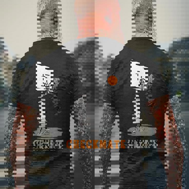 Checkmate Pawn Defeat King In Basketball チェスtシャツ メンズTシャツ バックプリント 高齢者への贈り物
