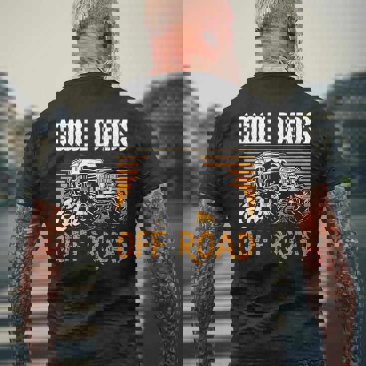 Cool Dads Go Off Road モトクロス レーシング クワッド オフロード レーシング メンズTシャツ バックプリント 高齢者への贈り物
