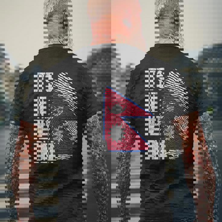 It's In My Dna ネパール ネパール国旗 指紋 メンズTシャツ バックプリント 高齢者への贈り物