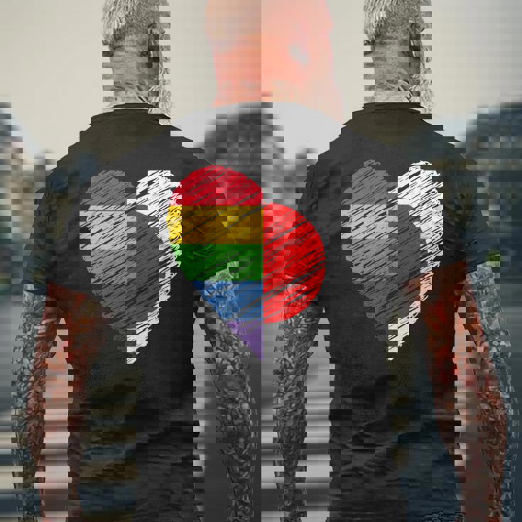Lgbtq Japan ゲイプライド ハート ゲイとレズビアンの愛 Lgbt メンズTシャツ バックプリント 高齢者への贈り物