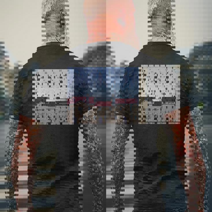 Magritteによるゴルコンダの有名な絵画。 長袖tシャツ メンズTシャツ バックプリント 高齢者への贈り物