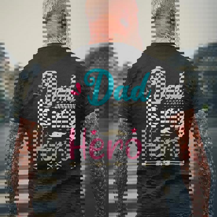 My Dad Is My Hero ギフト 父の日 クール キッズ シャツ メンズ レディース メンズTシャツ バックプリント 高齢者への贈り物