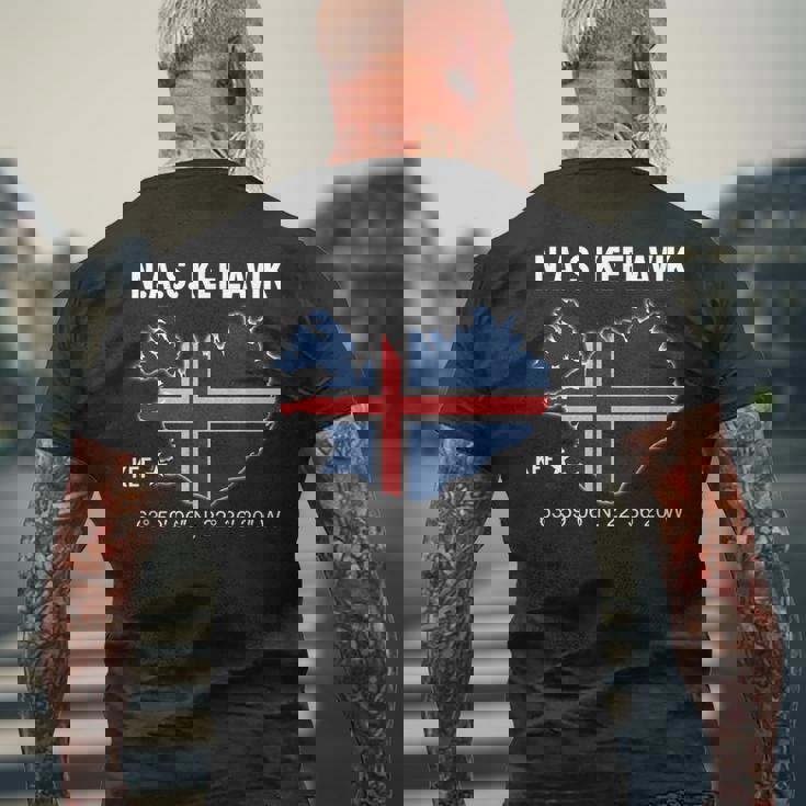 Nas Keflavik アイスランド メンズTシャツ バックプリント 高齢者への贈り物