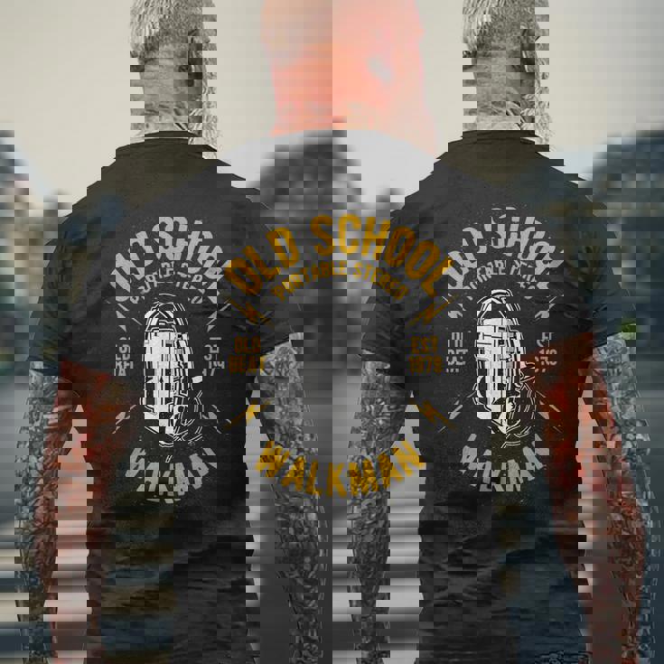 Oldchool Walkman Rocknroll And Music メンズTシャツ バックプリント 高齢者への贈り物