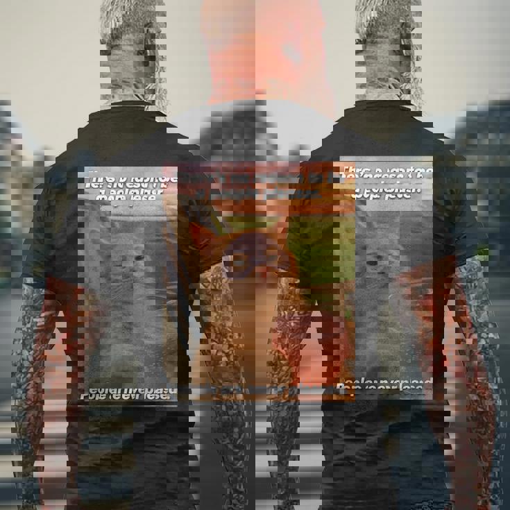 People Are Never Pleased Brainrot 猫ミーム 大学ユーモア メンズTシャツ バックプリント 高齢者への贈り物