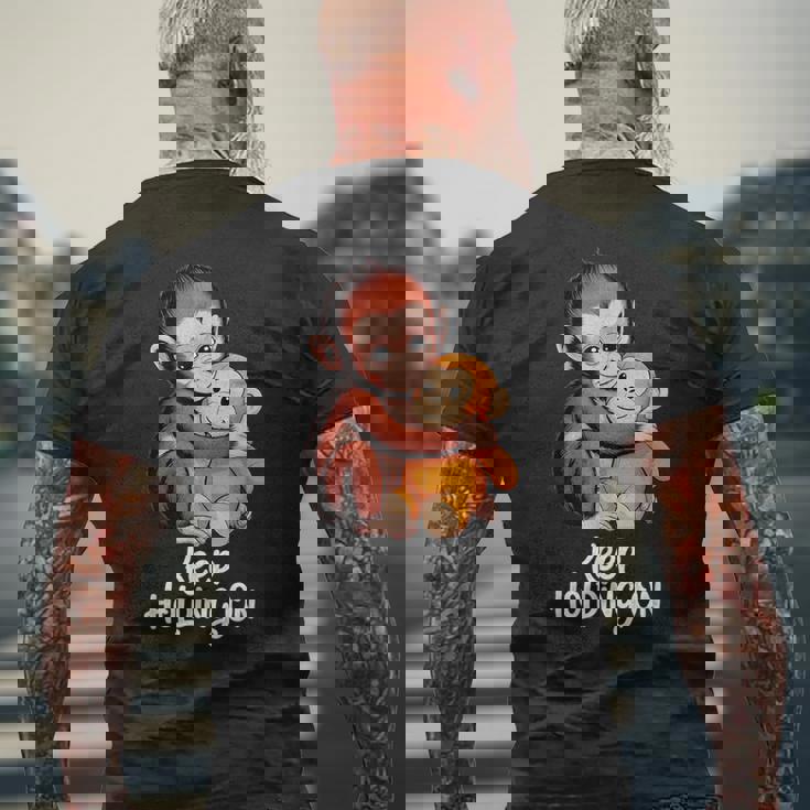 Punch Keep Holding On Cute Baby Monkey グラフィック メンズTシャツ バックプリント 高齢者への贈り物