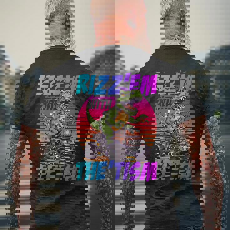 Rizz 'Em With The Tism 恐竜 T-Rex Meme Autism メンズTシャツ バックプリント 高齢者への贈り物