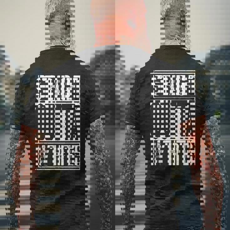 Straight Outta My Thirties メンズTシャツ バックプリント 高齢者への贈り物