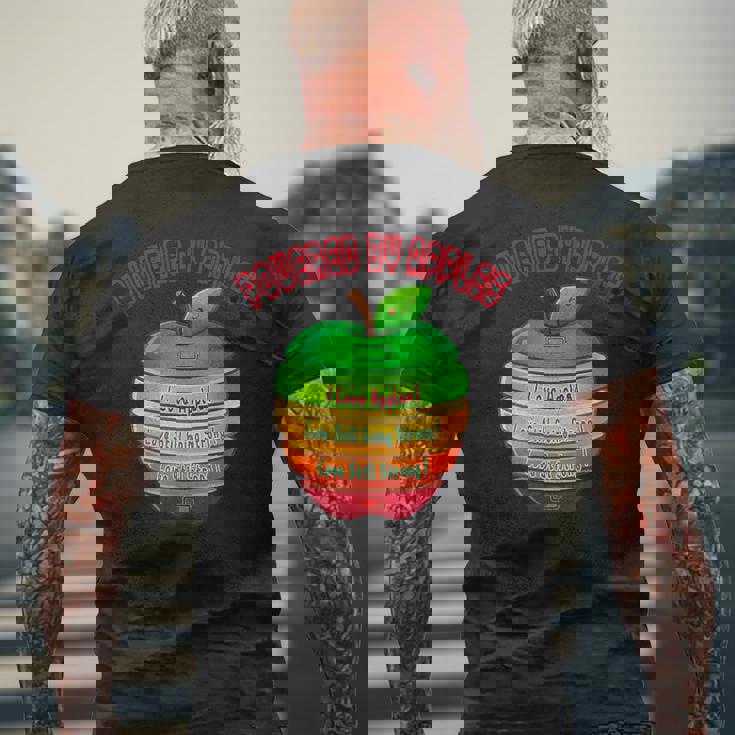 「Powered By Apples（リンゴの力）」リンゴ スライス 充電 バッテリー 残量 おもしろみ 可愛い メンズTシャツ バックプリント 高齢者への贈り物