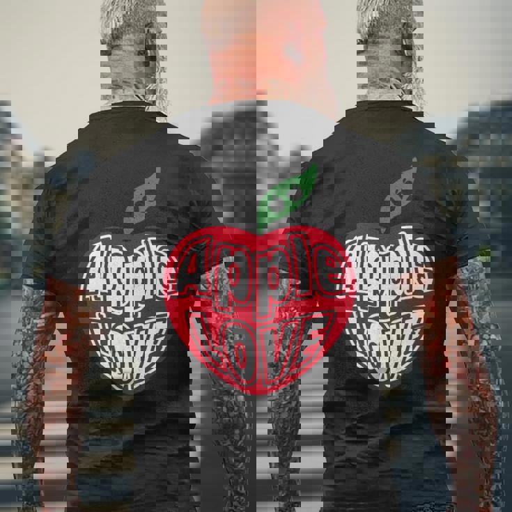 「Red Apple Fresh Fruit 」 ハート型 Love りんご フルーツ ユニークデザイン 長袖tシャツ メンズTシャツ バックプリント 高齢者への贈り物