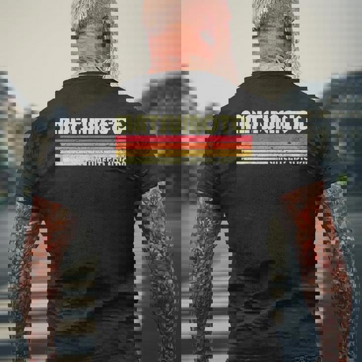 【松本 松元 まつもと】名前 名字 家族お揃い ギャグ ネタ ウケ狙い 贈り物 ギフト 面白い おもしろ メンズTシャツ バックプリント 高齢者への贈り物