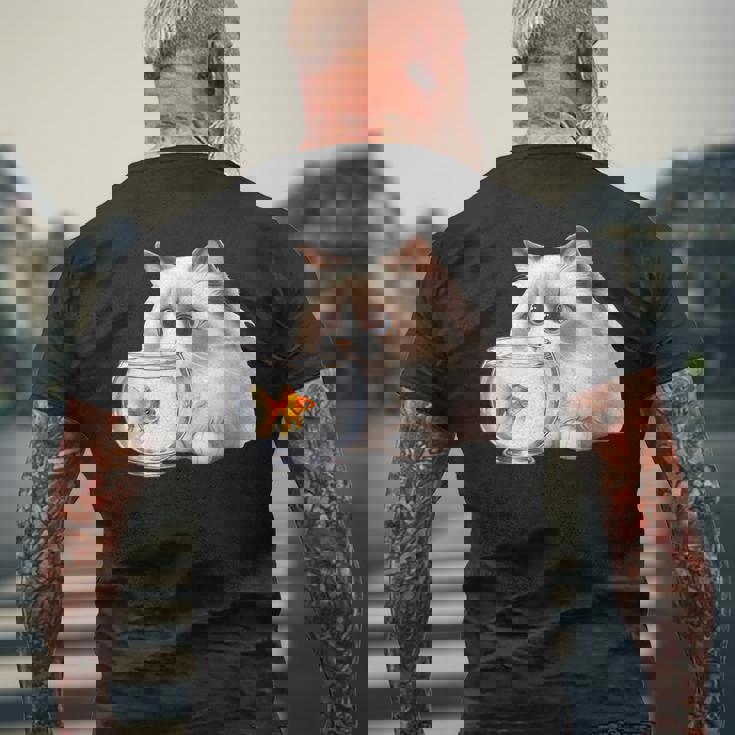 おさるのラグドール 猫と金魚 メンズTシャツ バックプリント 高齢者への贈り物