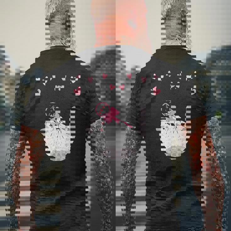 かわいい毛糸の猫はけん玉ハートを弾く メンズTシャツ バックプリント 高齢者への贈り物