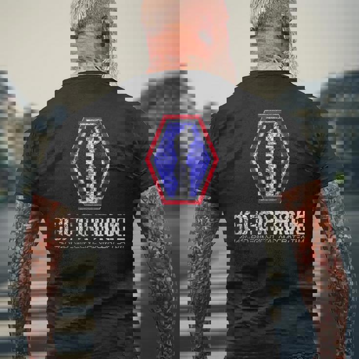 アメリカン・マローダー：第442連隊戦闘チーム・ゴー・フォー・ブローク メンズTシャツ バックプリント 高齢者への贈り物