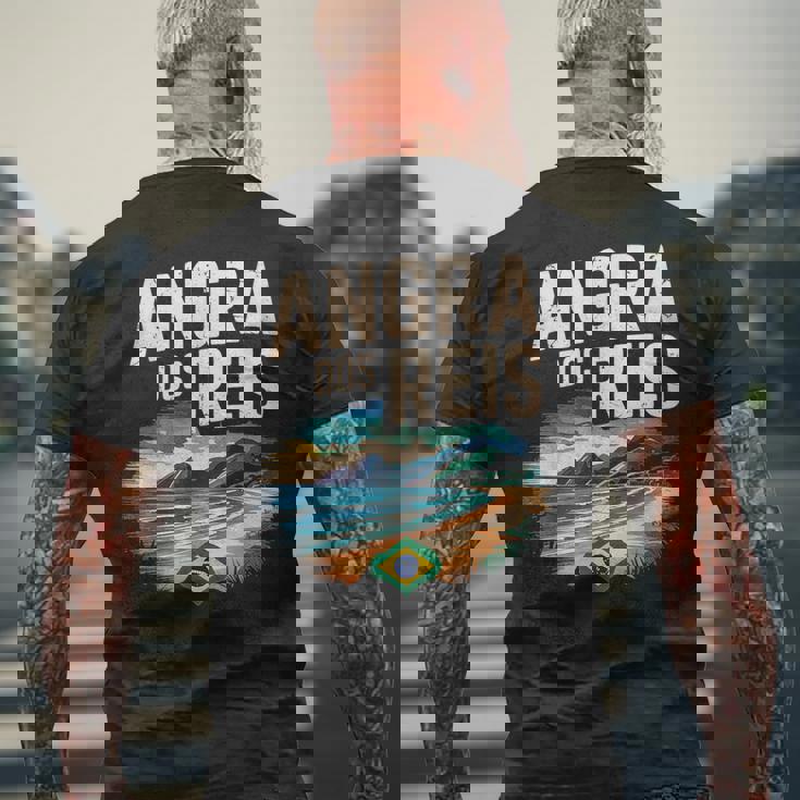 アングラ ドス レイス ブラジル シティ 旅行 旅 メンズTシャツ バックプリント 高齢者への贈り物