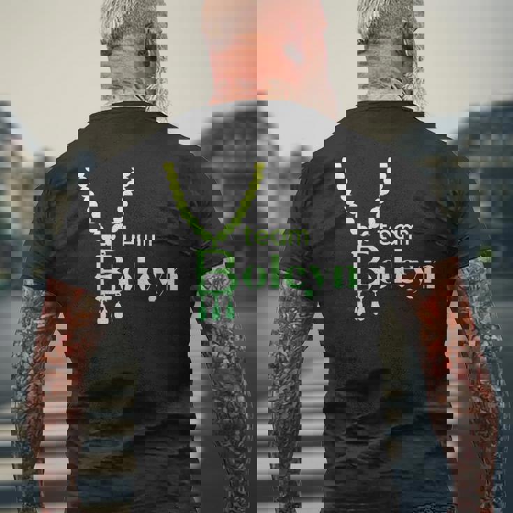 アン・ブーリン B ネックレス チーム ブーリン ヘンリー8世の6人の妻 メンズTシャツ バックプリント 高齢者への贈り物