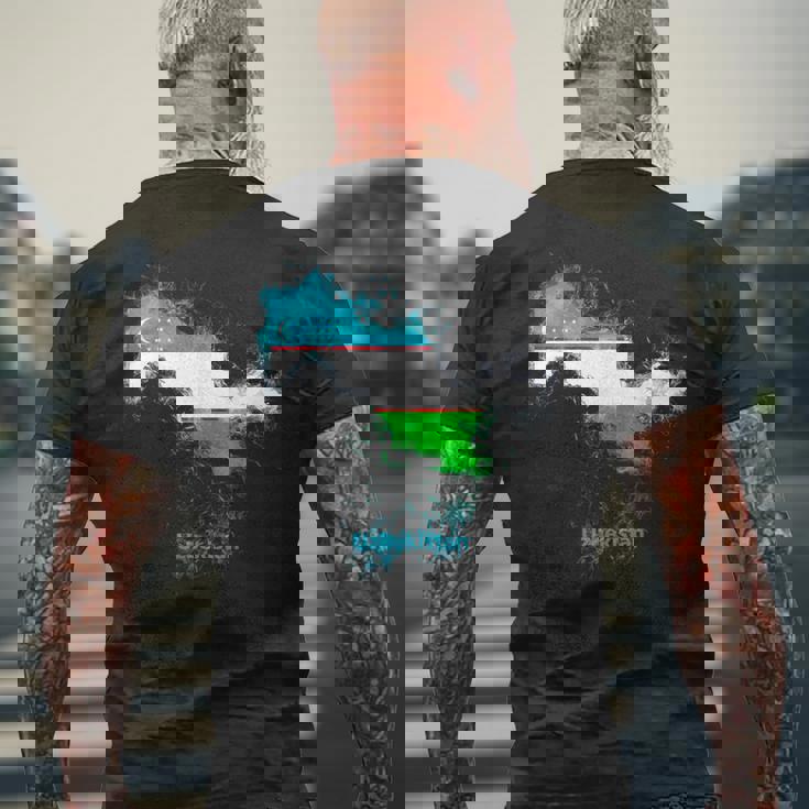 ウズベキスタン 国旗 地図 ウズベク ウズベキスタン メンズTシャツ バックプリント 高齢者への贈り物