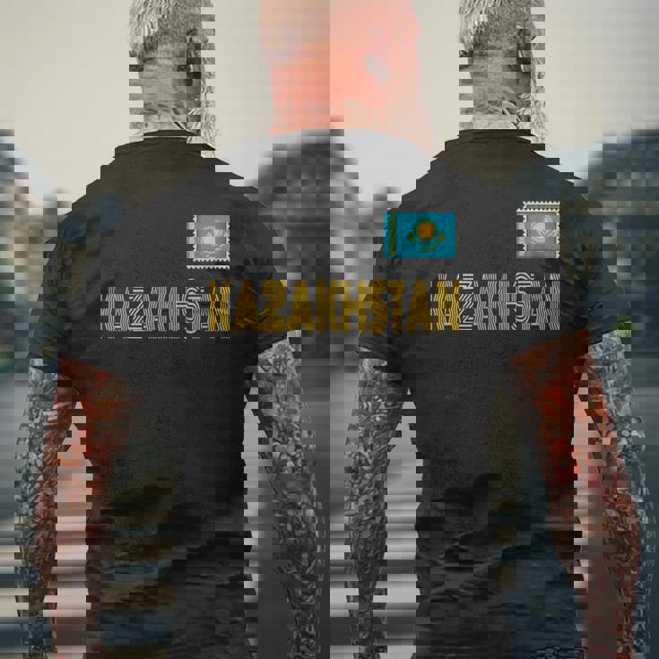 カザフスタン、カザフスタンの国旗、カザフスタンの国旗 長袖tシャツ メンズTシャツ バックプリント 高齢者への贈り物