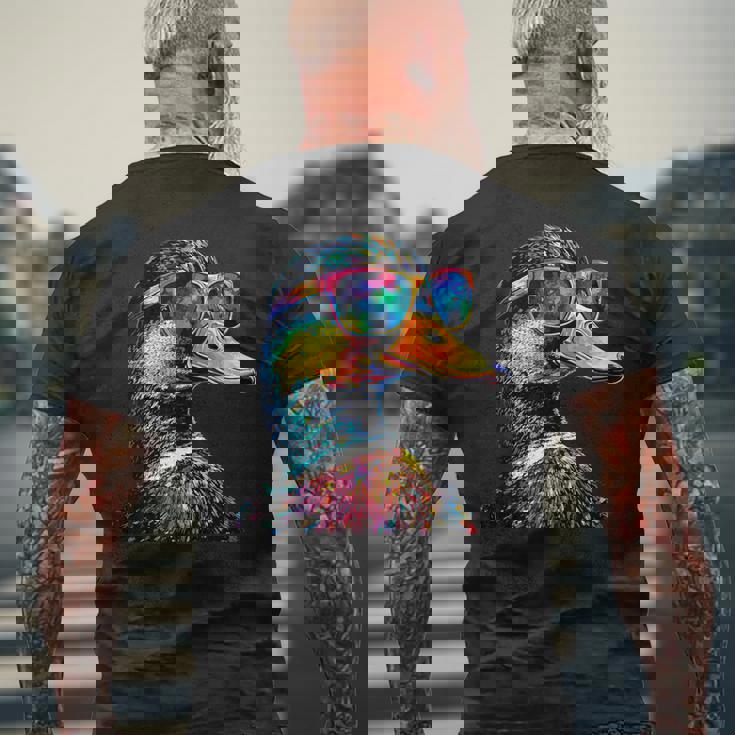 カラフルな虹色のアヒル マガモ ドレイク 小さなアヒル メンズTシャツ バックプリント 高齢者への贈り物