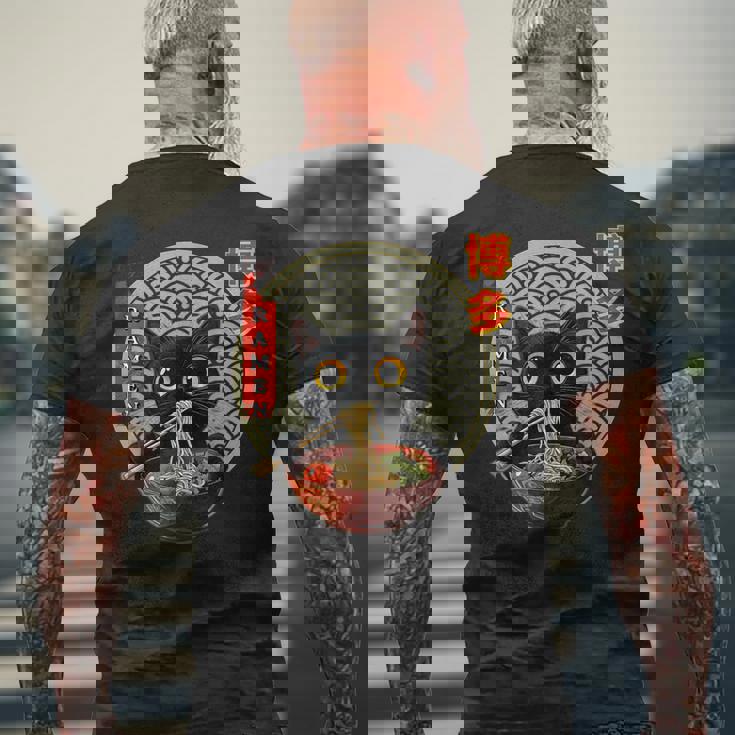 カワイイ猫とラーメン 博多 日本アニメヌードル文化 メンズTシャツ バックプリント 高齢者への贈り物