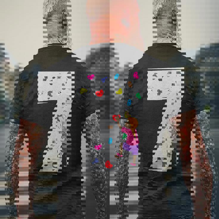 キッズ 7歳の誕生日パーティーケーキクライマークライムボルダリング メンズTシャツ バックプリント 高齢者への贈り物