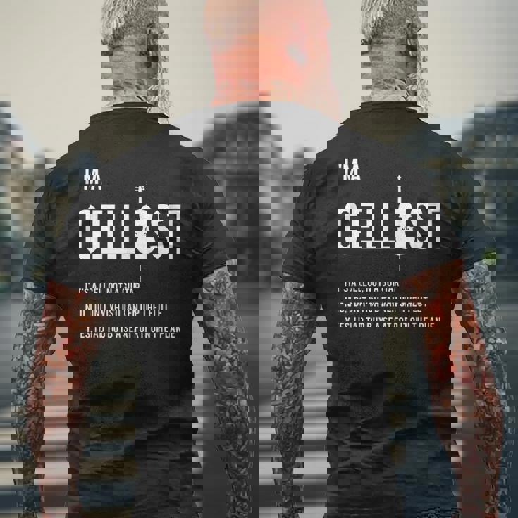 クラシック音楽 音楽好き チェロ好き おもしろ チェリスト チェロ奏者 チェロ ジョーク メンズTシャツ バックプリント 高齢者への贈り物