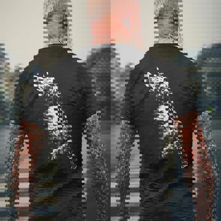 クラリネットを弾く猫 面白い猫ミュージシャン クラリネット教師 メンズTシャツ バックプリント 高齢者への贈り物