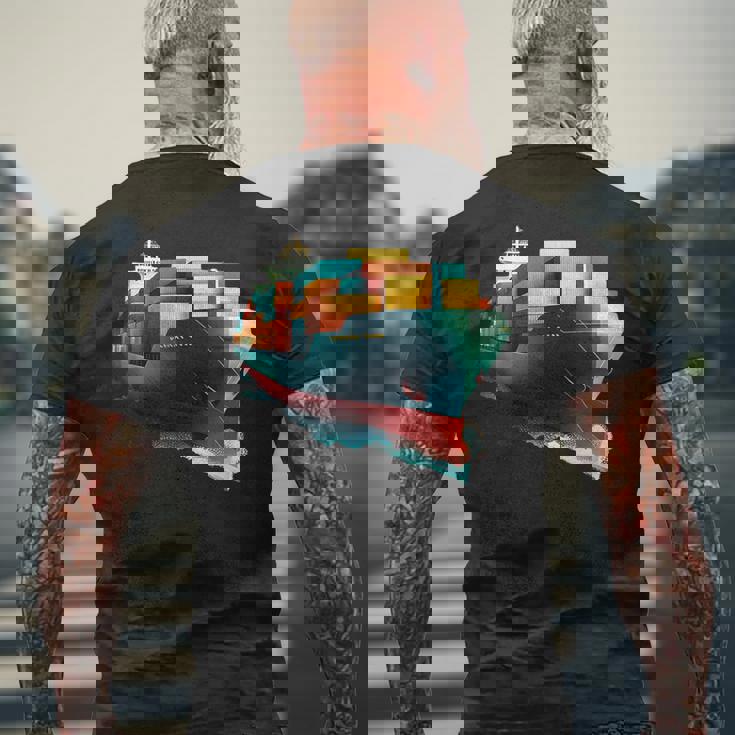 コンテナ輸送機船 メンズTシャツ バックプリント 高齢者への贈り物