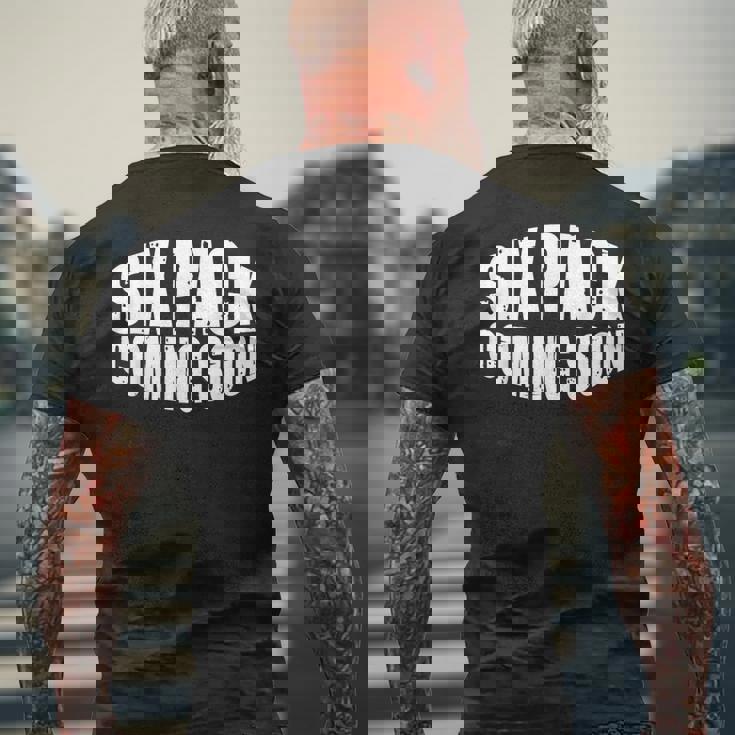 シックスパックは近日公開予定ix Pack Comingoon メンズTシャツ バックプリント 高齢者への贈り物