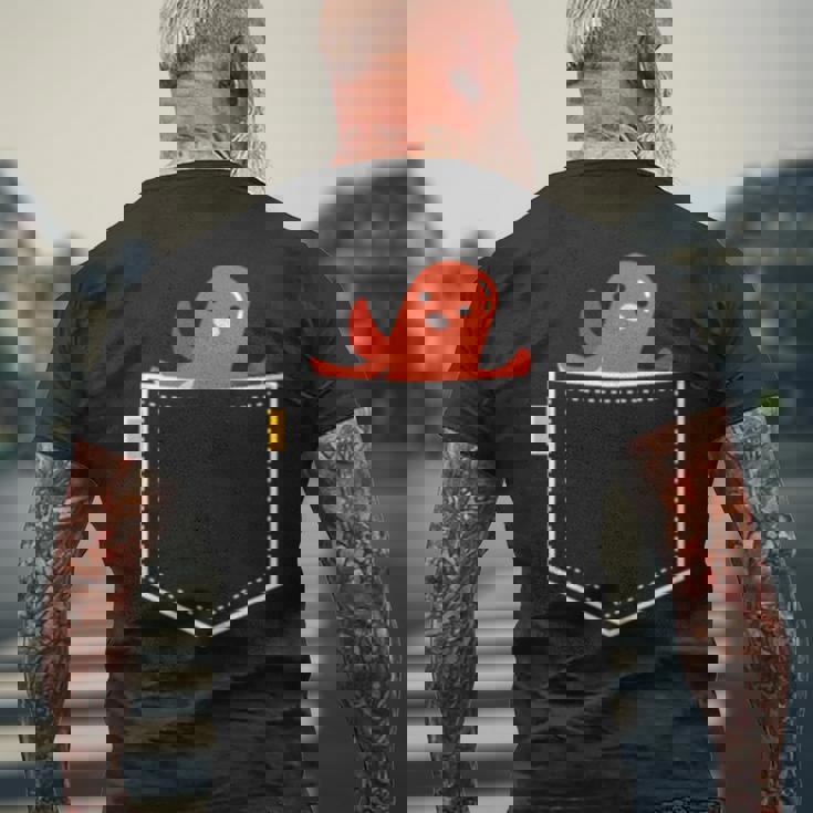 タコ ウインナー タコ 勝者 食べ物 イラスト ポケット デザイン かわいい 面白い 長袖tシャツ メンズTシャツ バックプリント 高齢者への贈り物