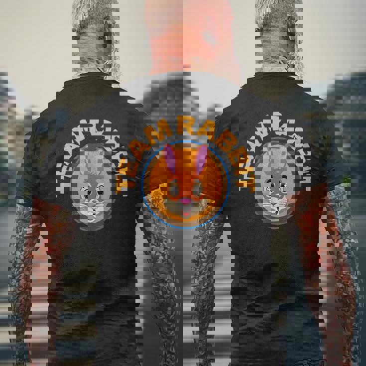 チームラビット スポーツバッジ メンズTシャツ バックプリント 高齢者への贈り物