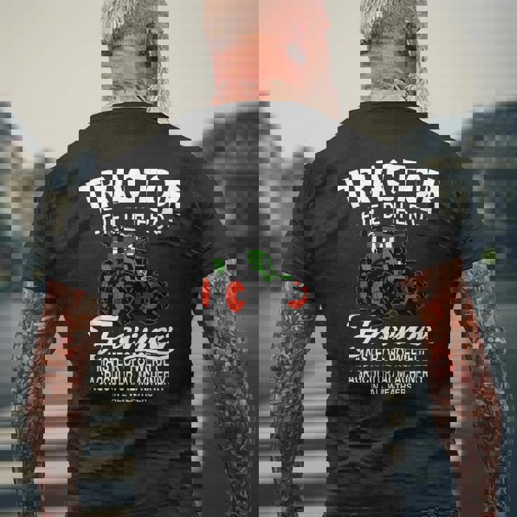 トラクター、トラクター、トラクター、農業 メンズTシャツ バックプリント 高齢者への贈り物