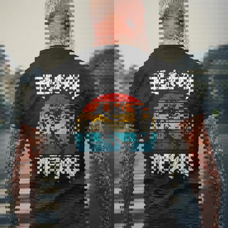 トランペット トロンボーン チューバ 真鍮 楽器 メンズTシャツ バックプリント 高齢者への贈り物