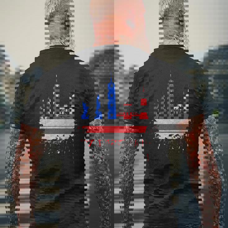 ニューヨーク・スカイライン 星条旗 アメリカ国旗アート Love Ny メンズTシャツ バックプリント 高齢者への贈り物