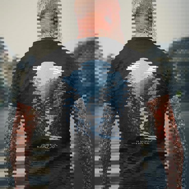 ハイキングジャパン 熊野古道 メンズTシャツ バックプリント 高齢者への贈り物